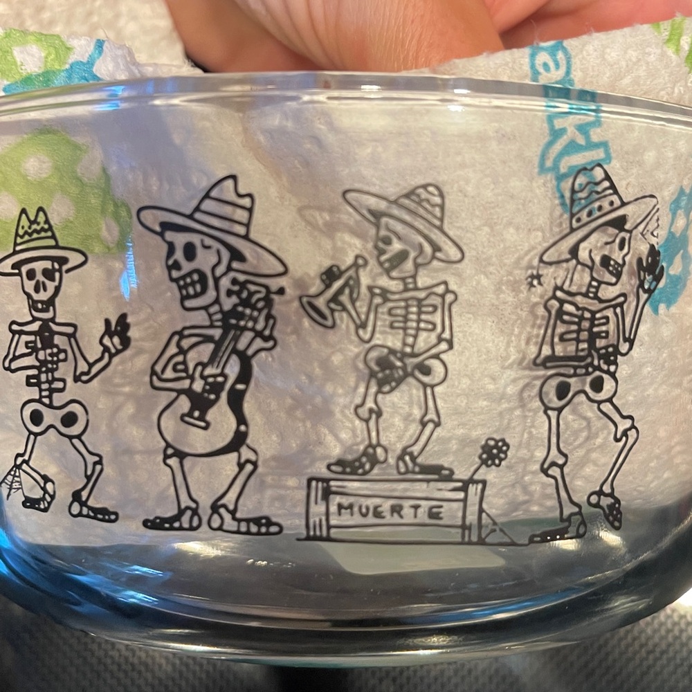 Pyrex Bowl Glass Storage Container Halloween Skeleton Musicians Dia Los Meurtos